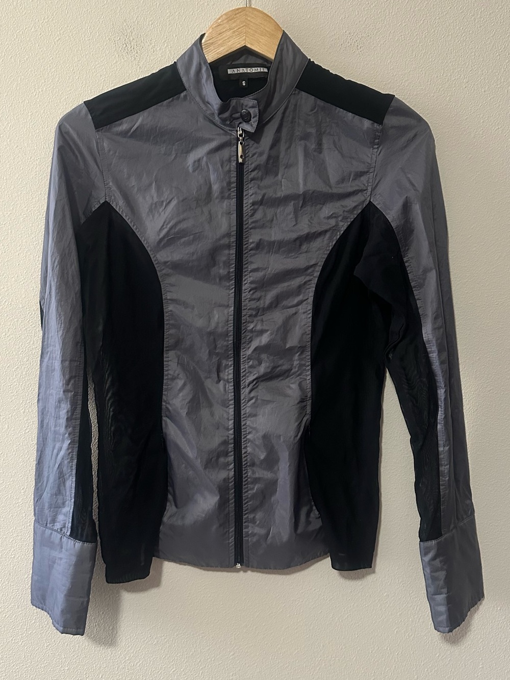 Women’s ANATOMIE windbreaker gray silver black mesh size small